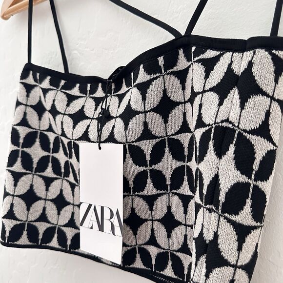 Zara Geometric Knit Top Black White Size S Small Asymmetrical Straps Crop Summer - Picture 3 of 7